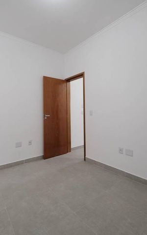 Casa à venda com 99m², 2 quartos e 2 vagasSuíte 1