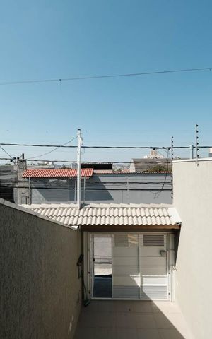 Casa à venda com 99m², 2 quartos e 2 vagasSuíte 2