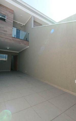 Casa à venda com 99m², 2 quartos e 2 vagasGaragem