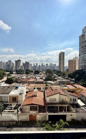 Apartamento à venda com 151m², 3 quartos e 2 vagas Apartamento à venda com 151m², 3 quartos e 2 vagasVista