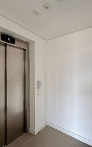 Apartamento à venda com 151m², 3 quartos e 2 vagas Apartamento à venda com 151m², 3 quartos e 2 vagasHall Social Apartamento