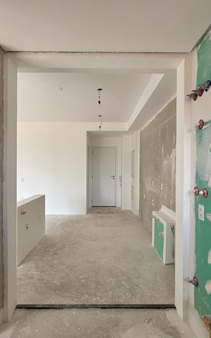 Apartamento à venda com 151m², 3 quartos e 2 vagas Apartamento à venda com 151m², 3 quartos e 2 vagasÁrea de Serviço