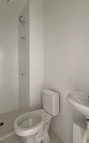 Apartamento à venda com 151m², 3 quartos e 2 vagas Apartamento à venda com 151m², 3 quartos e 2 vagasBanheiro de Serviço