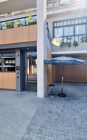 Apartamento à venda com 151m², 3 quartos e 2 vagas Apartamento à venda com 151m², 3 quartos e 2 vagasFachada