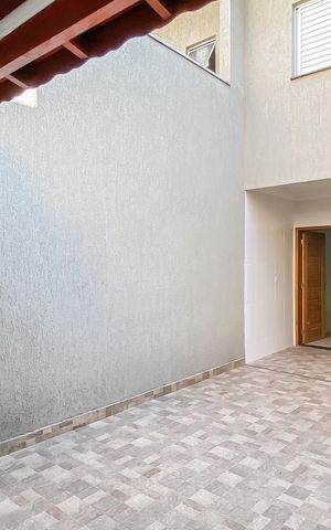 Casa à venda com 126m², 2 quartos e 2 vagas Casa à venda com 126m², 2 quartos e 2 vagasÁrea de Serviço