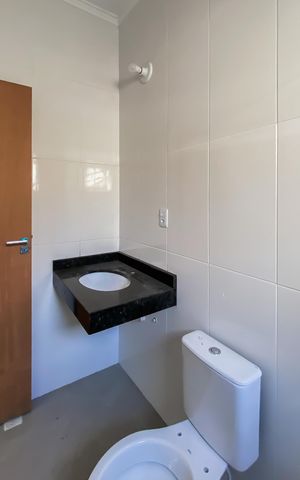 Casa à venda com 126m², 2 quartos e 2 vagas Casa à venda com 126m², 2 quartos e 2 vagasBanheiro da Suíte 2