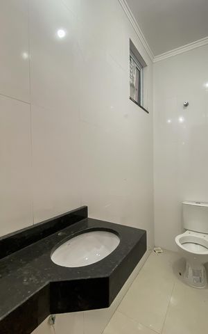 Casa à venda com 126m², 2 quartos e 2 vagas Casa à venda com 126m², 2 quartos e 2 vagasLavabo