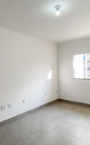 Casa à venda com 126m², 2 quartos e 2 vagas Casa à venda com 126m², 2 quartos e 2 vagasSala