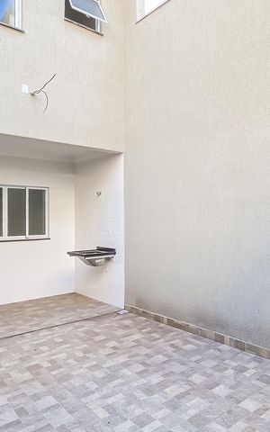Casa à venda com 126m², 2 quartos e 2 vagas Casa à venda com 126m², 2 quartos e 2 vagasÁrea de Serviço
