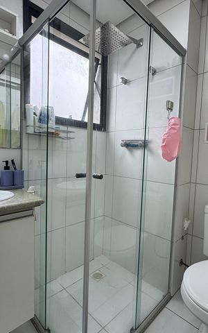 Apartamento à venda com 72m², 3 quartos e 3 vagas Apartamento à venda com 72m², 3 quartos e 3 vagasBanheiro da Suíte