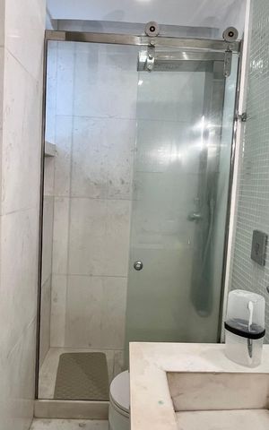 Apartamento à venda com 190m², 3 quartos e 1 vaga Apartamento à venda com 190m², 3 quartos e 1 vagaBanheiro da Suíte
