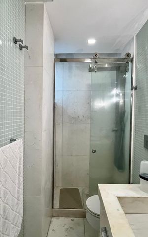Apartamento à venda com 190m², 3 quartos e 1 vaga Apartamento à venda com 190m², 3 quartos e 1 vagaBanheiro da Suíte