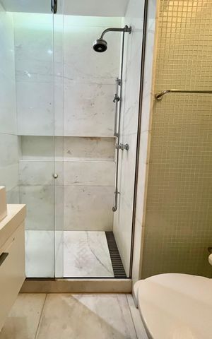 Apartamento à venda com 190m², 3 quartos e 1 vaga Apartamento à venda com 190m², 3 quartos e 1 vagaBanheiro social