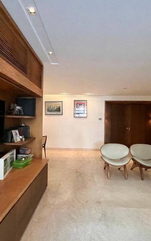 Apartamento à venda com 190m², 3 quartos e 1 vaga Apartamento à venda com 190m², 3 quartos e 1 vagaSala