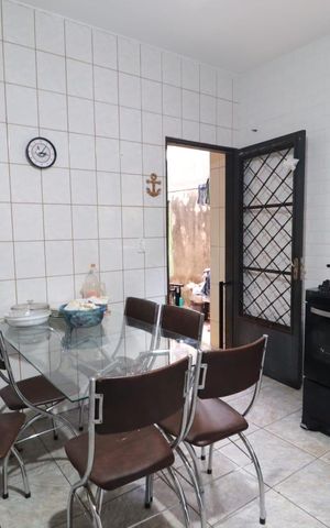 Casa para alugar com 200m², 6 quartos e 3 vagasCozinha