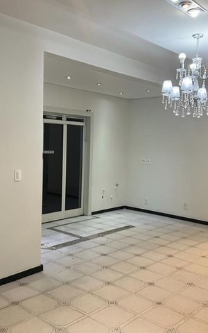 Casa à venda com 250m², 2 quartos e 7 vagasÁrea externa