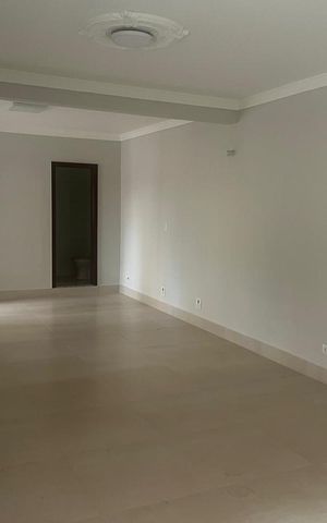 Casa à venda com 250m², 2 quartos e 7 vagasSala