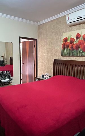 Casa à venda com 230m², 3 quartos e 2 vagas Casa à venda com 230m², 3 quartos e 2 vagasQuarto Suíte