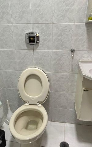 Casa à venda com 230m², 3 quartos e 2 vagas Casa à venda com 230m², 3 quartos e 2 vagasLavabo