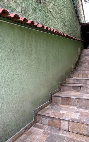 Casa à venda com 230m², 3 quartos e 2 vagas Casa à venda com 230m², 3 quartos e 2 vagasQuintal
