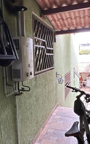 Casa à venda com 230m², 3 quartos e 2 vagas Casa à venda com 230m², 3 quartos e 2 vagasQuintal