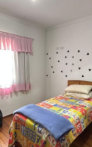 Casa à venda com 230m², 3 quartos e 2 vagas Casa à venda com 230m², 3 quartos e 2 vagasQuarto 2