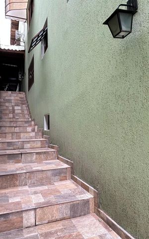 Casa à venda com 230m², 3 quartos e 2 vagas Casa à venda com 230m², 3 quartos e 2 vagasQuintal