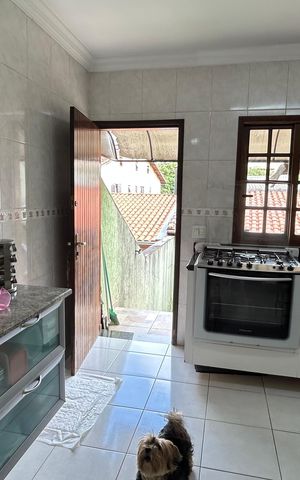 Casa à venda com 230m², 3 quartos e 2 vagas Casa à venda com 230m², 3 quartos e 2 vagasCozinha