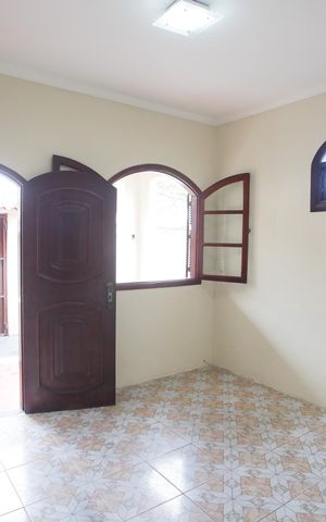 Casa à venda com 130m², 3 quartos e 2 vagasSala