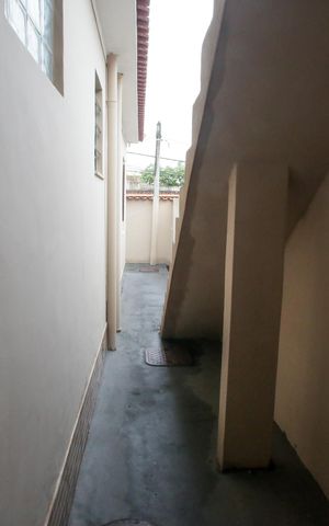 Casa à venda com 130m², 3 quartos e 2 vagasCorredor lateral 2