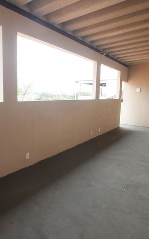 Casa à venda com 130m², 3 quartos e 2 vagasTerraço