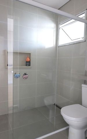 Casa à venda com 270m², 4 quartos e 2 vagas Casa à venda com 270m², 4 quartos e 2 vagasBanheiro 3