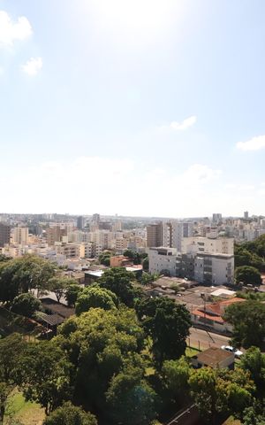 Apartamento para alugar com 77m², 2 quartos e 2 vagasVista da Sacada