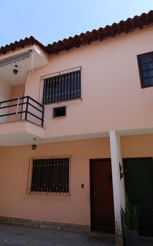 Casa à venda com 80m², 2 quartos e 1 vagaFachada