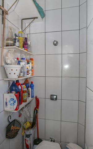Apartamento à venda com 70m², 2 quartos e sem vaga Apartamento à venda com 70m², 2 quartos e sem vagaBanheiro de serviço