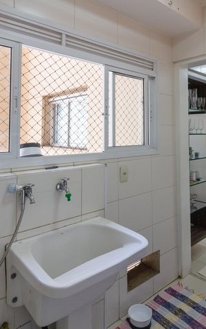 Apartamento à venda com 150m², 4 quartos e 2 vagasÁrea de Serviço