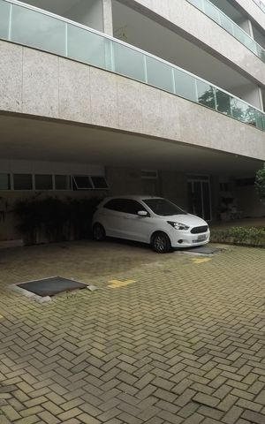 Apartamento à venda com 172m², 3 quartos e 2 vagasAREA EXTERNA  GARAGEM