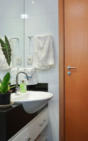 Apartamento à venda com 80m², 3 quartos e 2 vagas Apartamento à venda com 80m², 3 quartos e 2 vagasBanheiro social