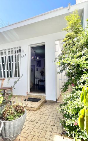 Casa à venda com 70m², 2 quartos e sem vaga Casa à venda com 70m², 2 quartos e sem vagaJardim