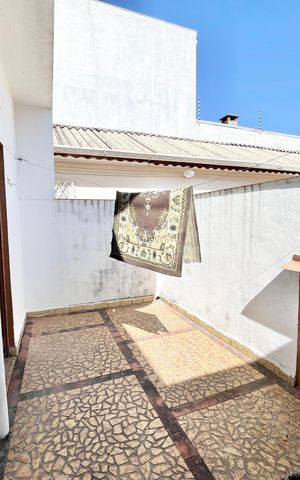 Casa à venda com 70m², 2 quartos e sem vaga Casa à venda com 70m², 2 quartos e sem vagaVaranda