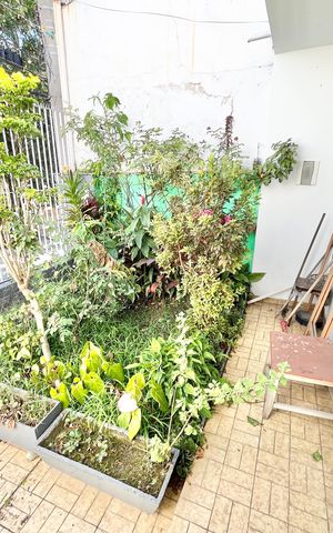 Casa à venda com 70m², 2 quartos e sem vaga Casa à venda com 70m², 2 quartos e sem vagaJardim