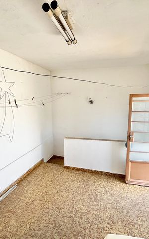 Casa à venda com 70m², 2 quartos e sem vaga Casa à venda com 70m², 2 quartos e sem vagaLavanderia