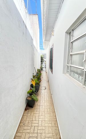 Casa à venda com 70m², 2 quartos e sem vaga Casa à venda com 70m², 2 quartos e sem vagaQuintal