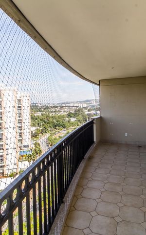 Apartamento à venda com 139m², 3 quartos e 3 vagas Apartamento à venda com 139m², 3 quartos e 3 vagasVaranda