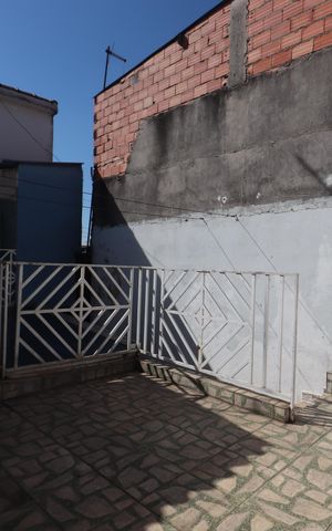 Casa à venda com 280m², 4 quartos e 2 vagasQuintal - Casa 2