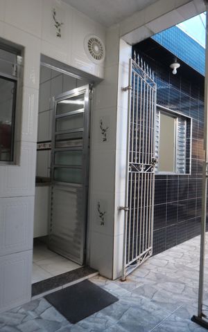 Casa à venda com 280m², 4 quartos e 2 vagasLavanderia - Casa 1