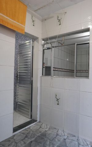 Casa à venda com 280m², 4 quartos e 2 vagasLavanderia - Casa 1