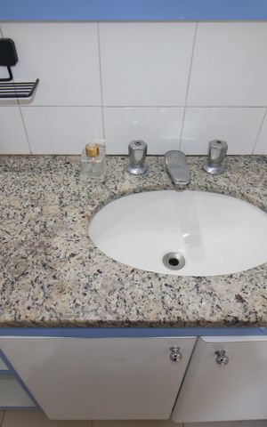 Apartamento à venda com 89m², 3 quartos e 2 vagasBanheiro 1