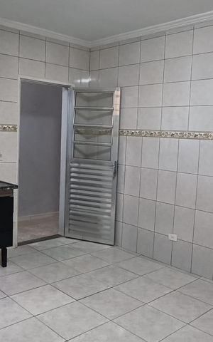 Casa à venda com 200m², 3 quartos e 2 vagas Casa à venda com 200m², 3 quartos e 2 vagasCozinha