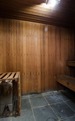 Apartamento à venda com 150m², 4 quartos e 3 vagas Apartamento à venda com 150m², 4 quartos e 3 vagasÁrea comum - sauna